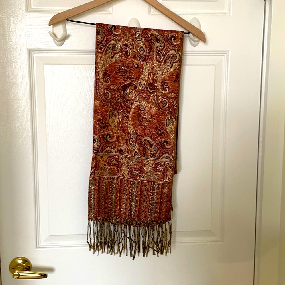 Red and metallic gold shawl.